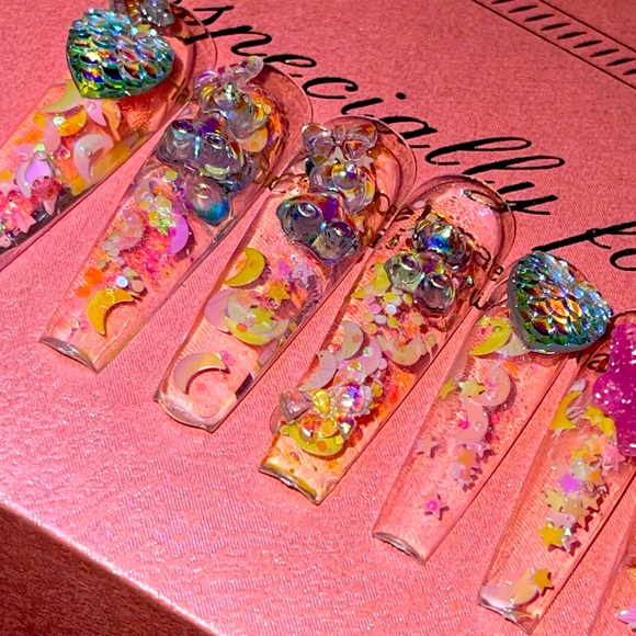 Press on nails ❤️ - Picture 3 of 7